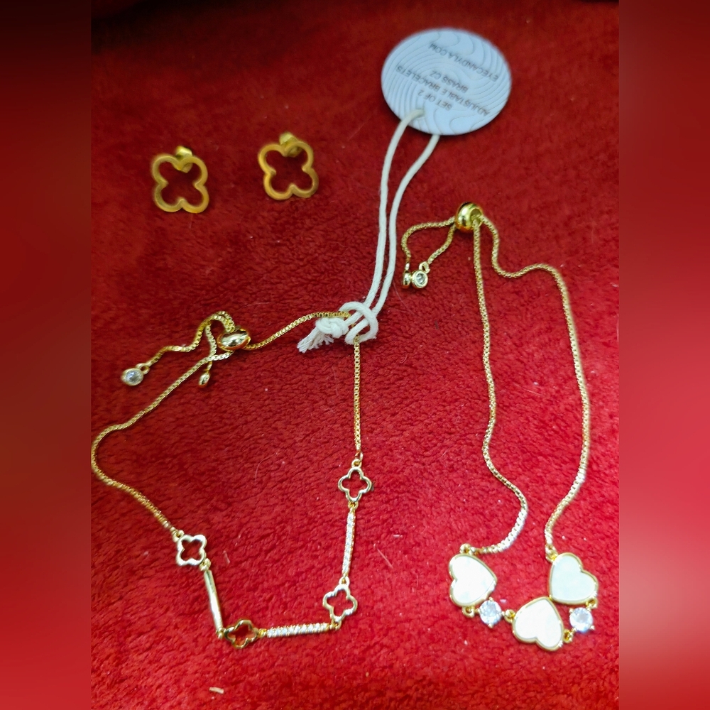 Eye Candy Gold and Cream Necklace Set